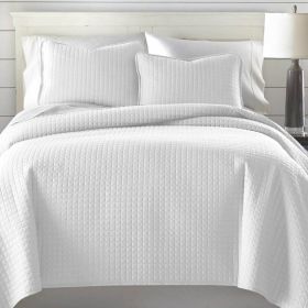 Full/Queen Lightweight White Ultra Soft 3-Piece Microfiber Quilt Set